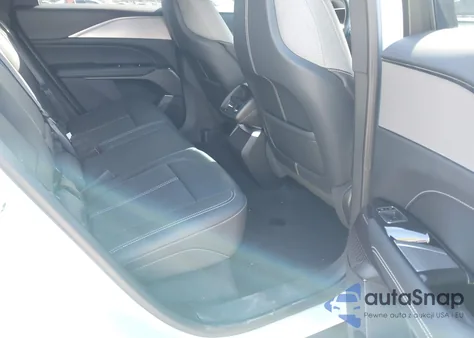 2024 Cadillac Lyriq Tech W/1Sa z USA, uszkodzony, nr VIN 1GYKPMRK4RZ129233